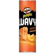 Pringles Wavy Applewood Smoked Cheddar 137 Gr
